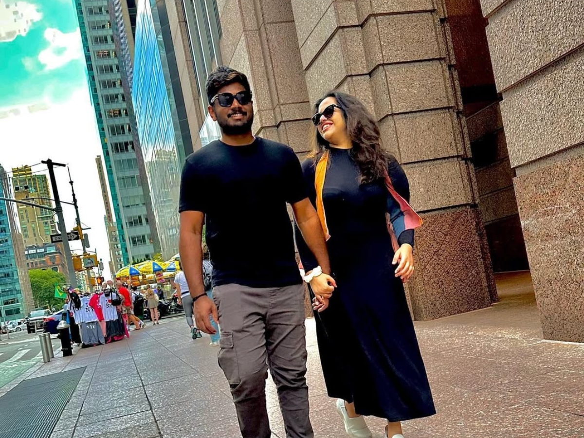 Sanju Samson With His Wife - Photo Gallery