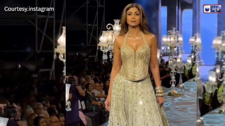 ये वॉक है या कोई तूफान? Shilpa ने रैंप पर बिखेरा जलवा, दुपट्टा फेंकने वाली ‘बोल्ड’ हरकत पर फिदा हुए फैंस!