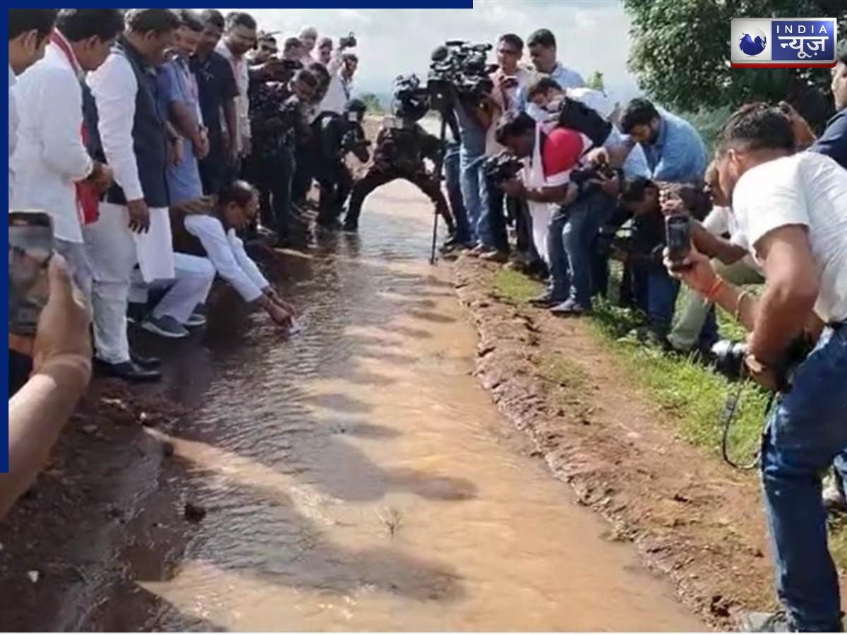 Shivraj Singh sailed paper boat - Photo Gallery