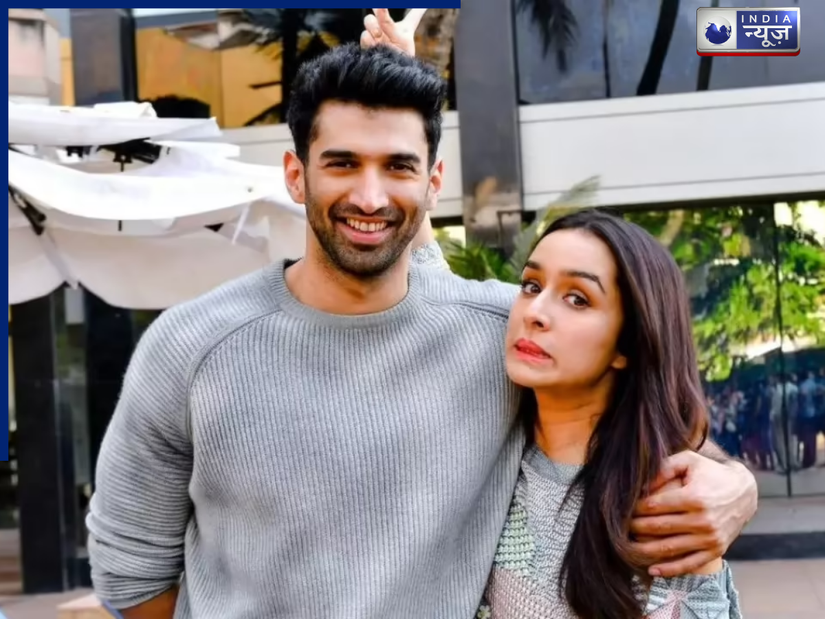 Shraddha Kapoor and Aditya Roy Kapoor - Photo Gallery