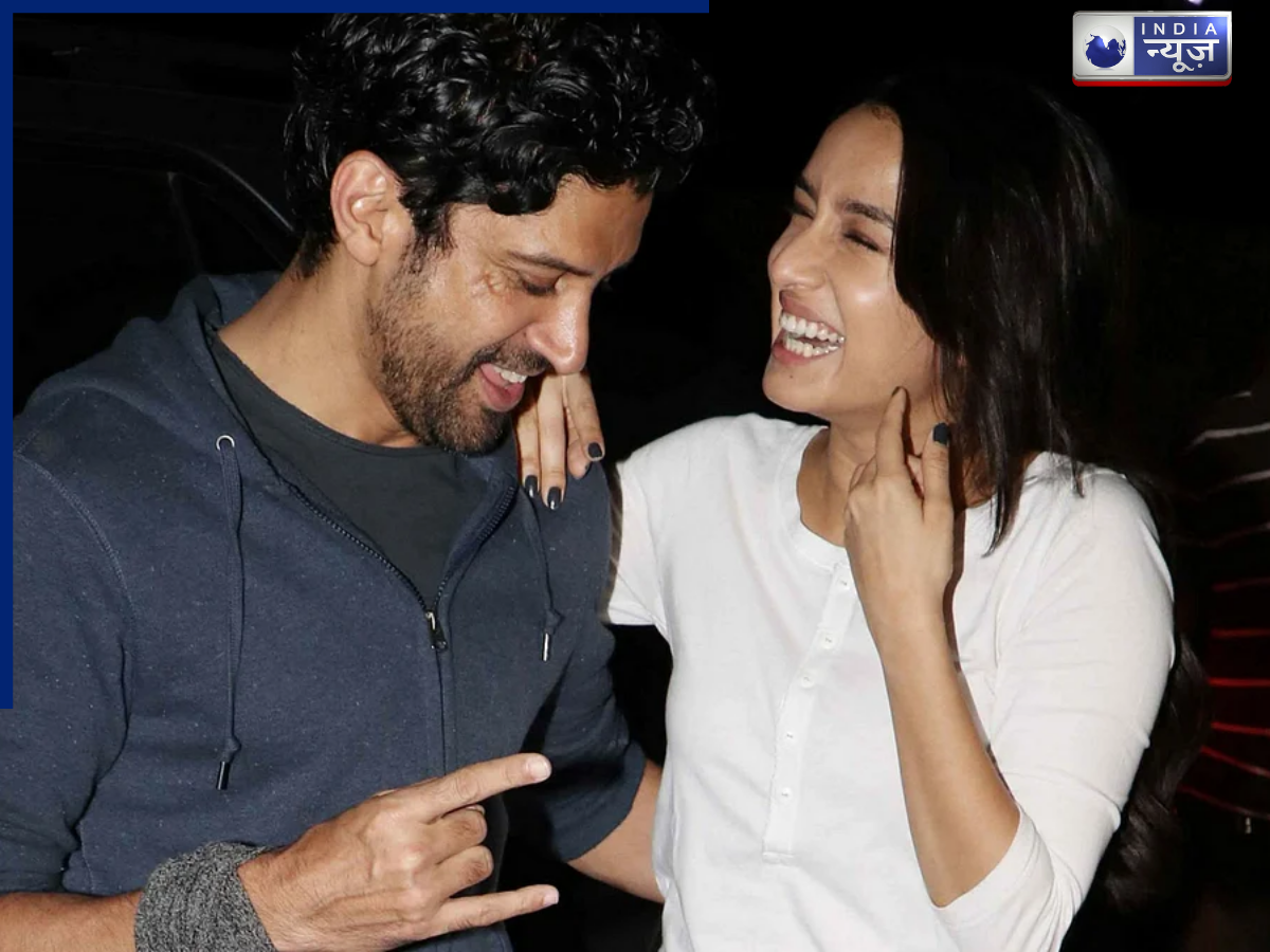 Shraddha Kapoor and Farhan Akhtar - Photo Gallery