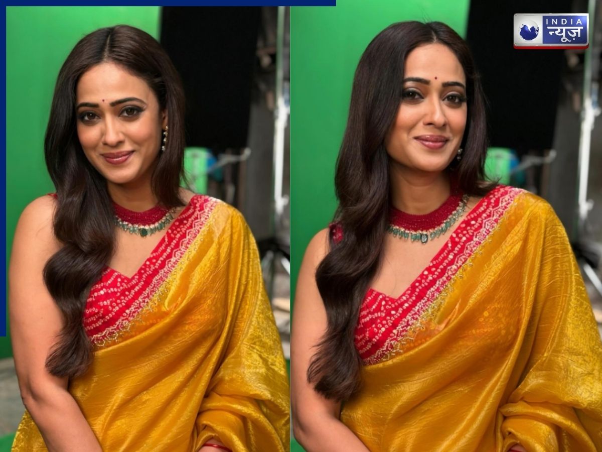 Shweta Tiwari's Second Look: Mustard Organza Saree - Photo Gallery