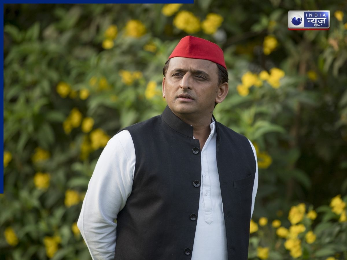 SP Brahmin Strategy: M-Y फॉर्मूले के बाद, क्या अब सपा ब्राह्मणों को लुभाने की कोशिश कर रही है?