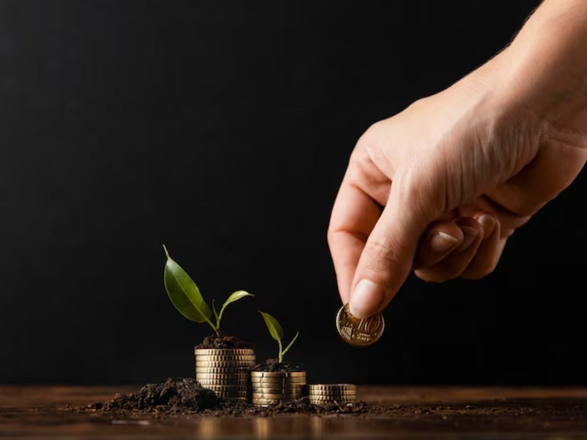 Return Comparison Table - Photo Gallery