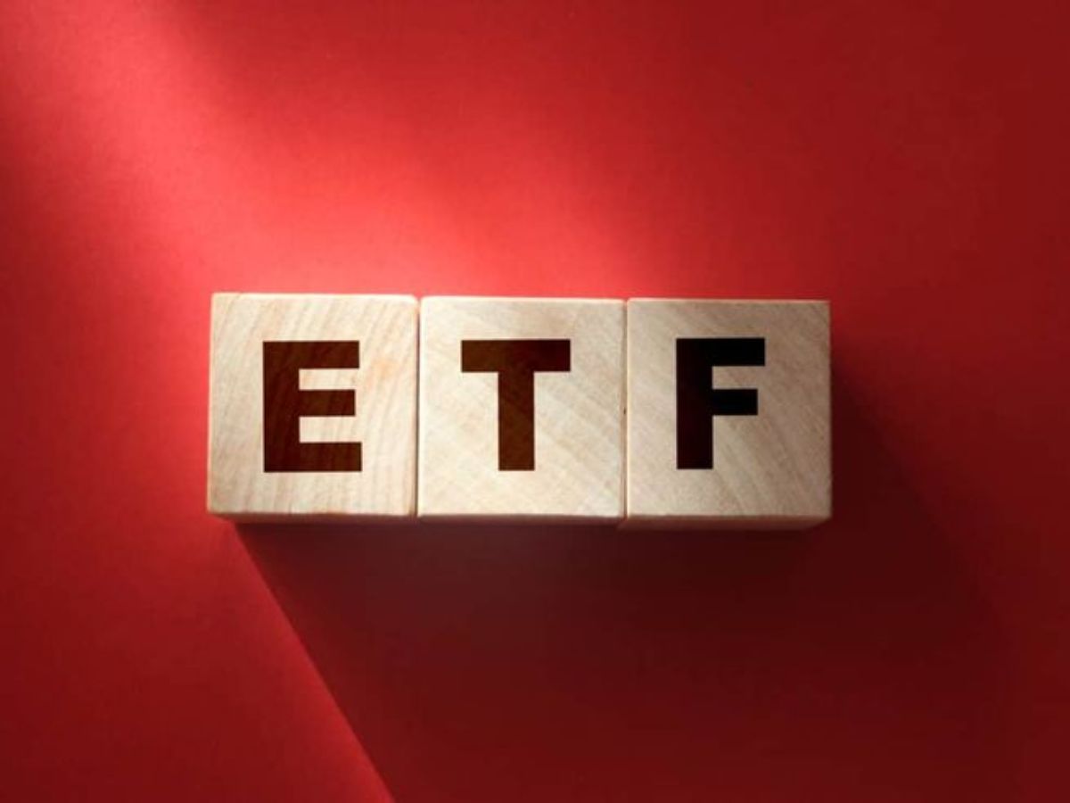 ETFs usually follow a passive investment strategy - Photo Gallery