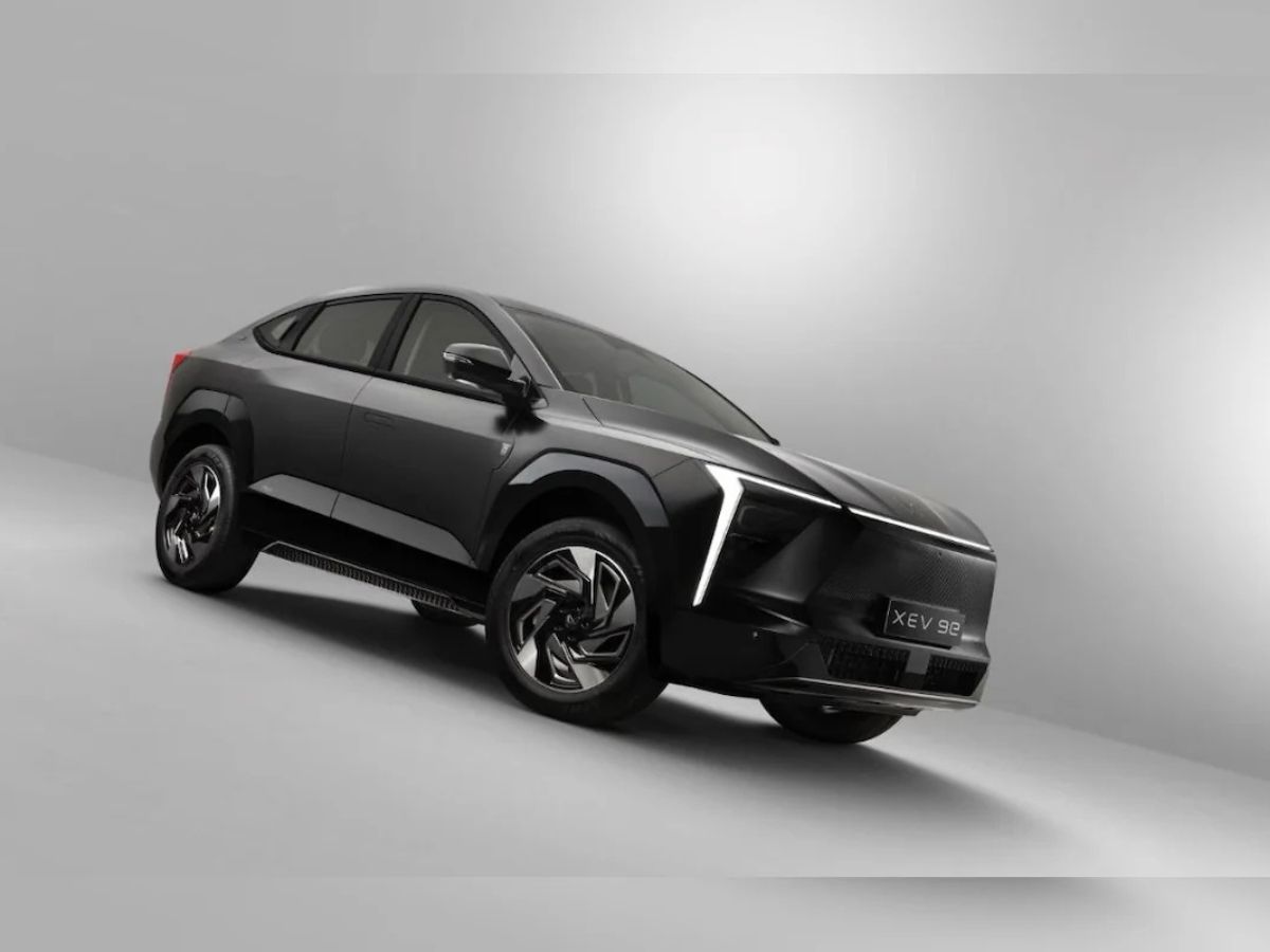 Launch & Price - Photo Gallery