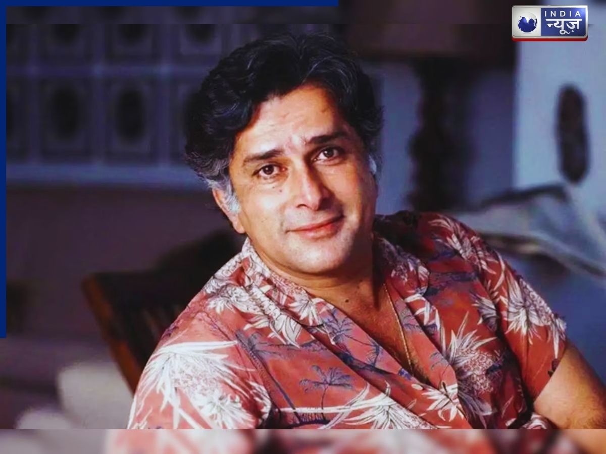 Objections to Several Scenes - Photo Gallery