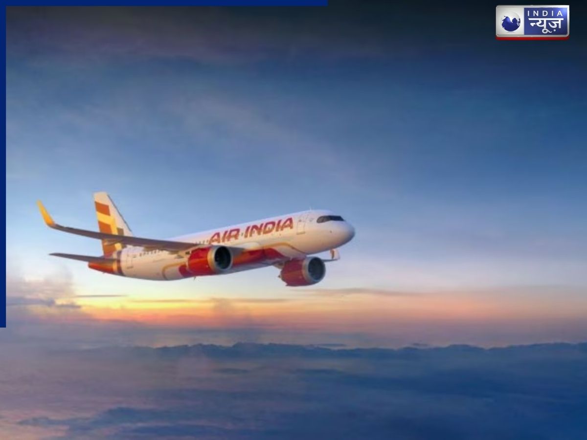 Flight cancellations amid Iran-Israel war - Photo Gallery