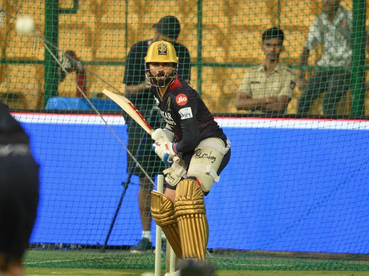 Virat Kohli Performance Against Hyderabad - Photo Gallery