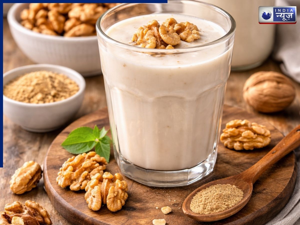 Walnut milk is packed with antioxidants. - Photo Gallery