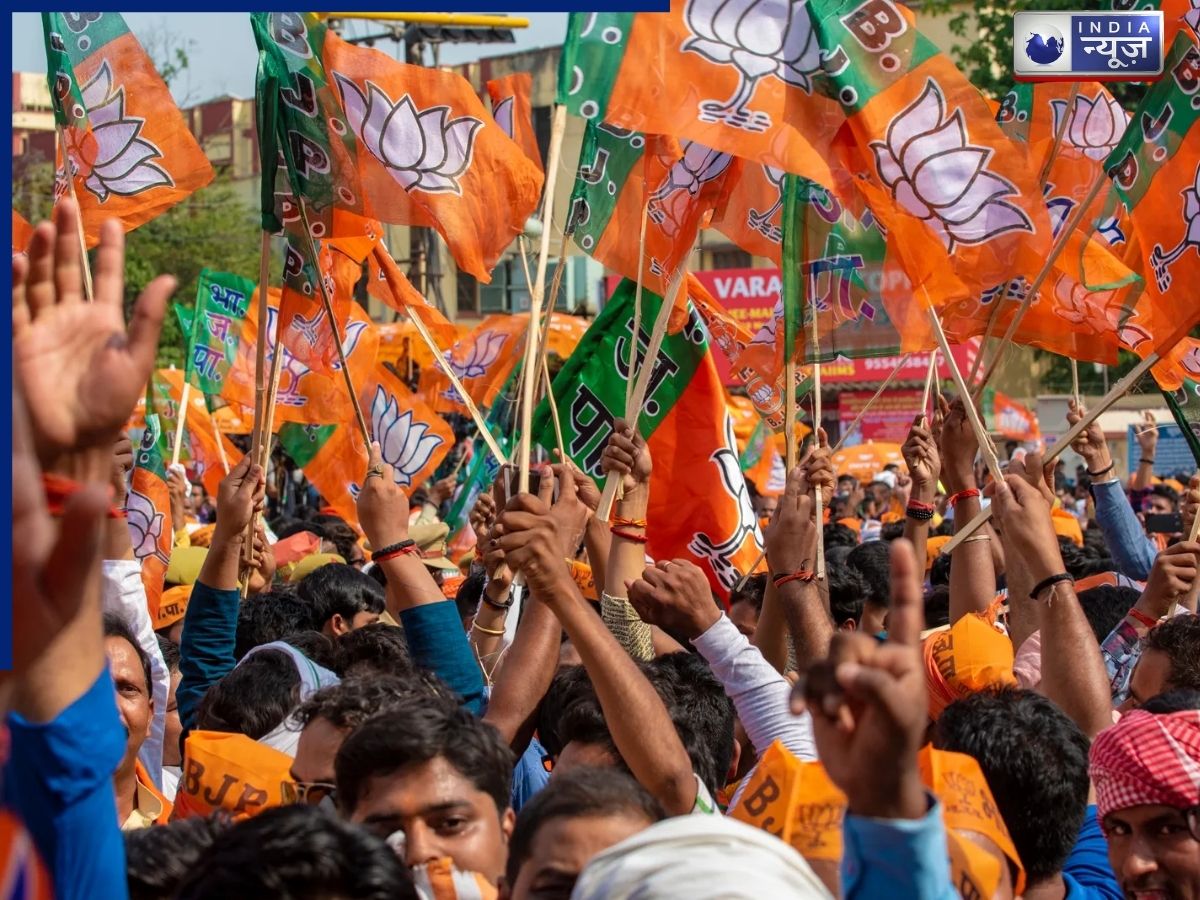 3 से 77 सीटों तक, बीजेपी बंगाल में TMC के लिए मुख्य चैलेंजर कैसे बनी, राज्य में स्टेबल वोट बैंक बनना क्यों है पार्टी के लिए अब भी बड़ी चुनौती? समझे पूरा गणित