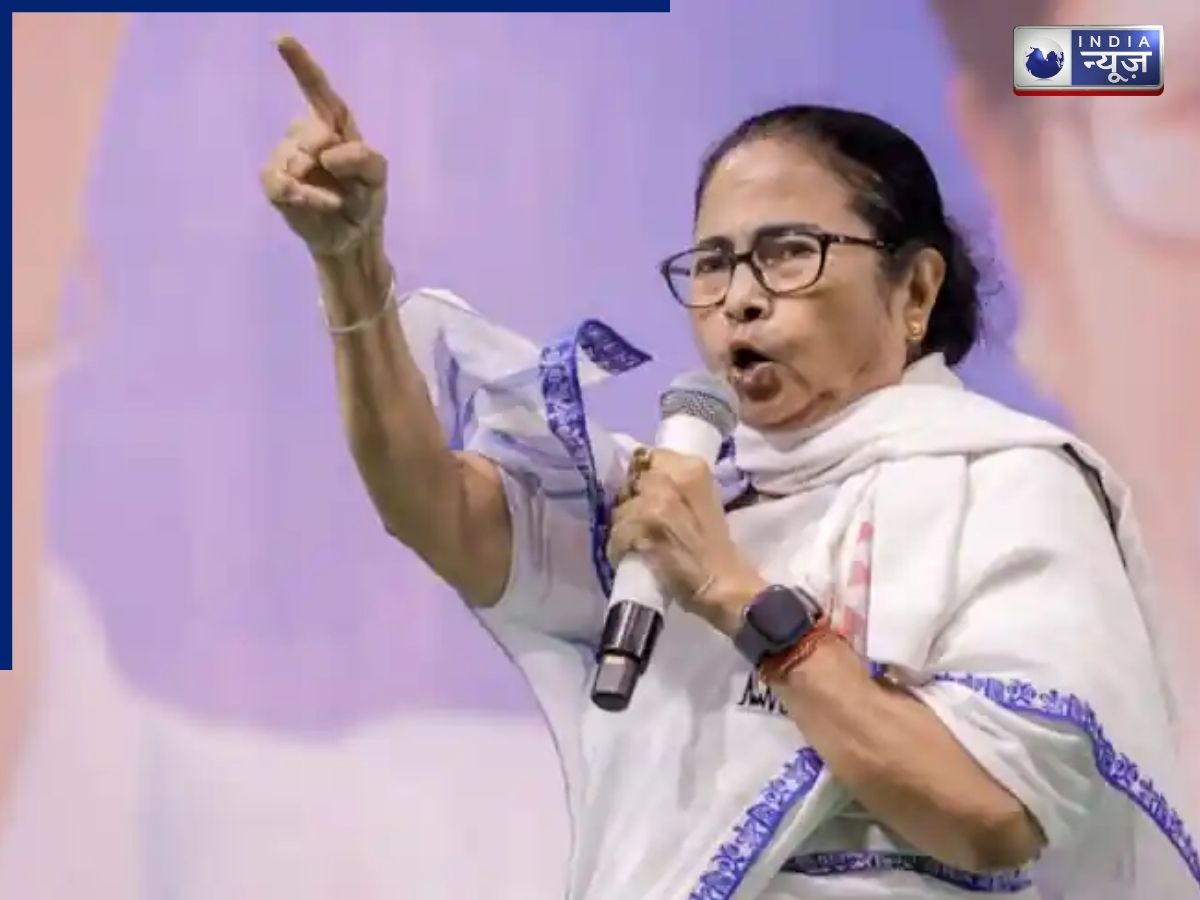 Mamata Banerjee Saree Price: बंगाल के इस हिस्से में बनती हैं ‘ममता दीदी’ की सफेद साड़ियां, खुद सेलेक्ट करती हैं डिजाइन, कीमत जानकर हो जाएंगे हैरान