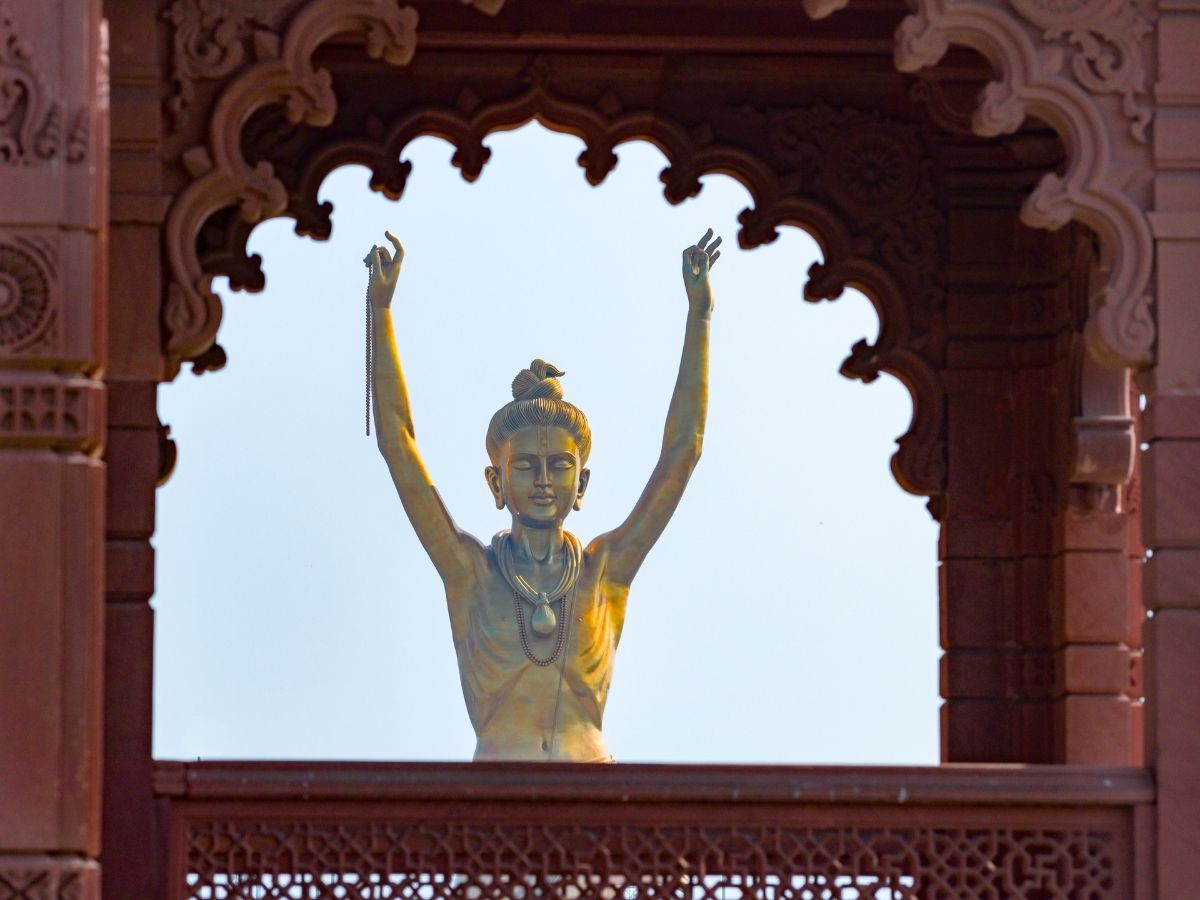 What is the distinctive feature of the Tapomurti - Photo Gallery