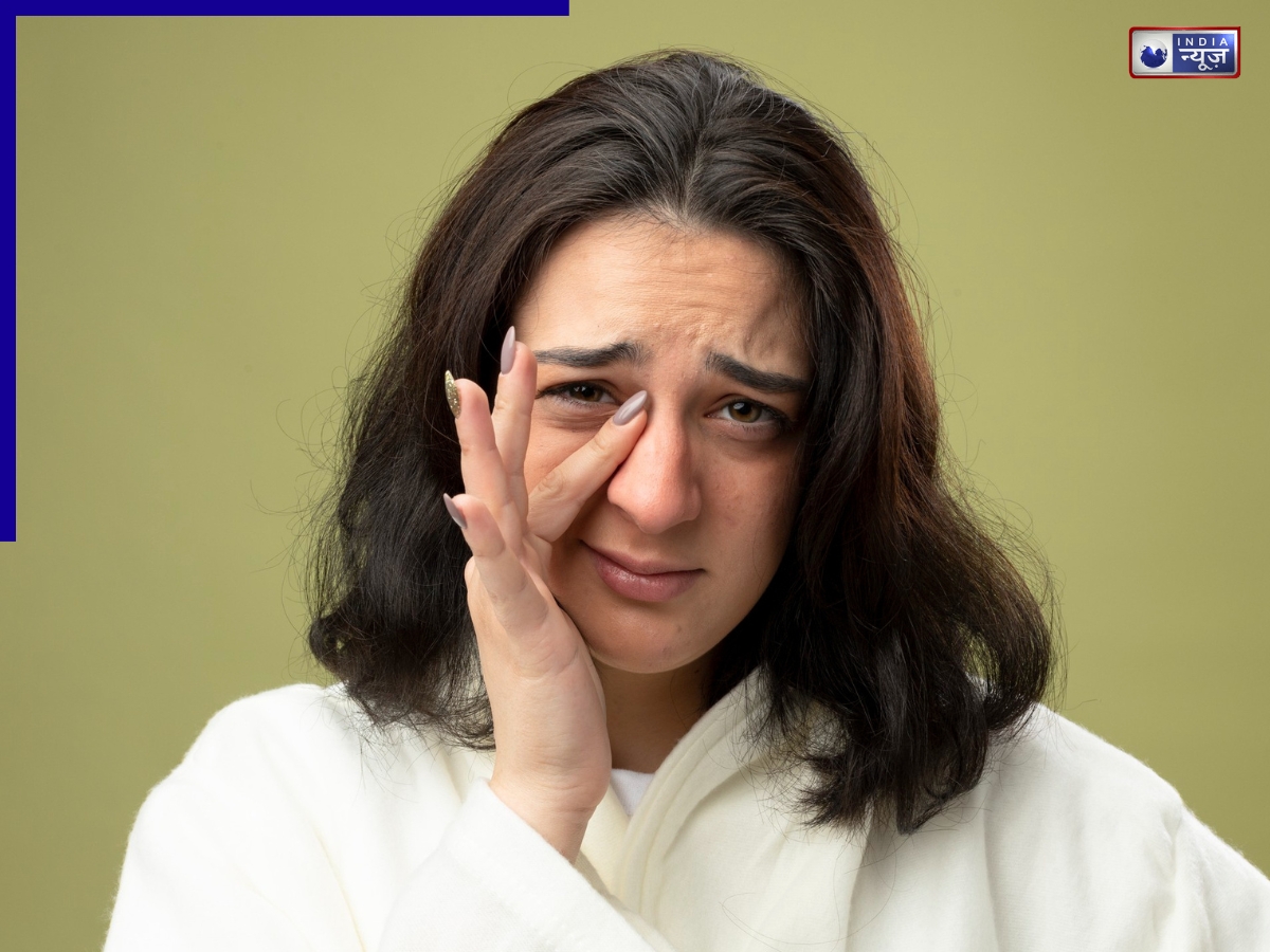 Dry Eye Syndrome: स्क्रीन नहीं देखते फिर भी आंखों में ड्राइनेस से हैं परेशान, कहीं ये तो नहीं असली वजह