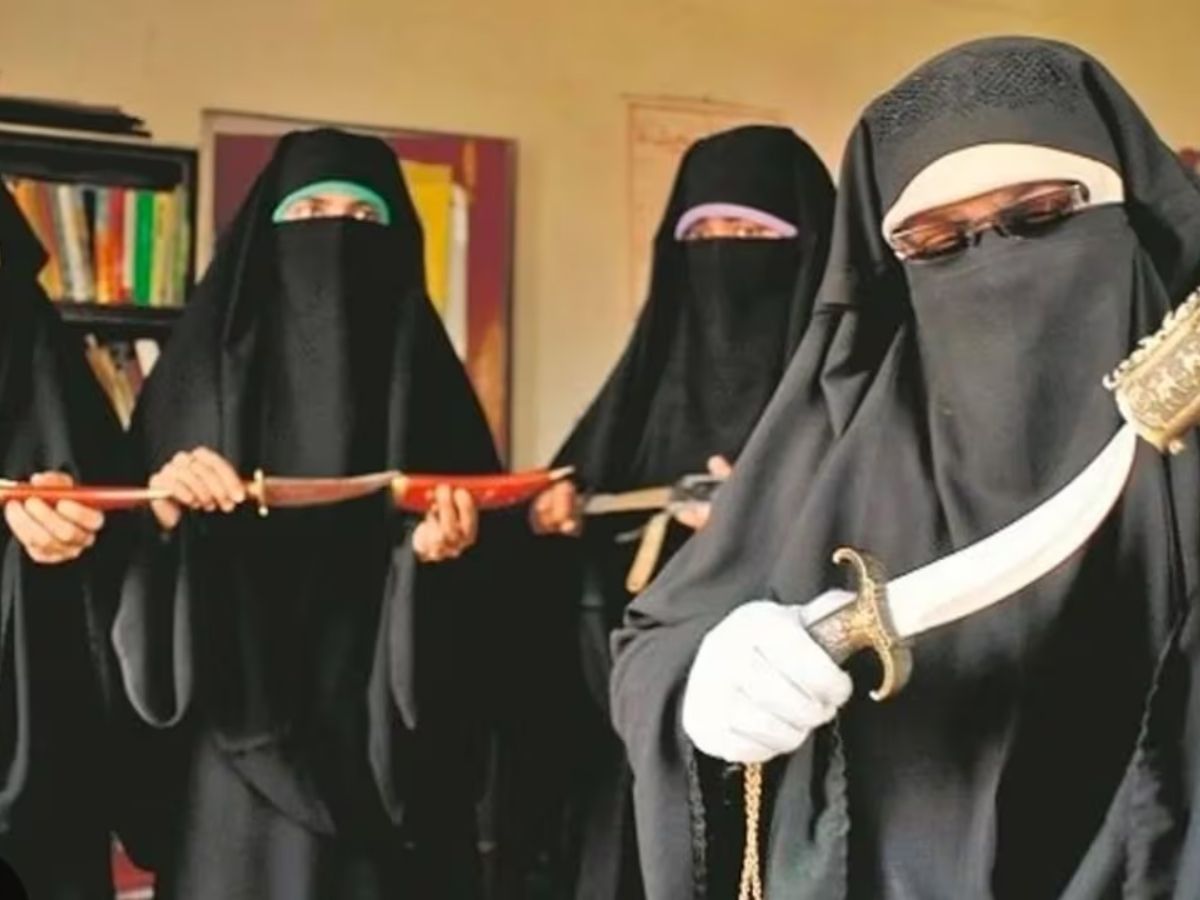 Asiya Andrabi - Photo Gallery