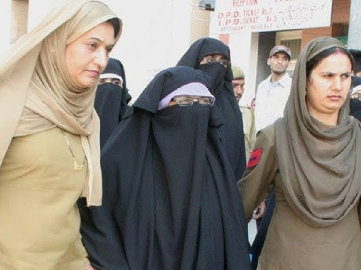 Encircled by Grave Charges - Photo Gallery