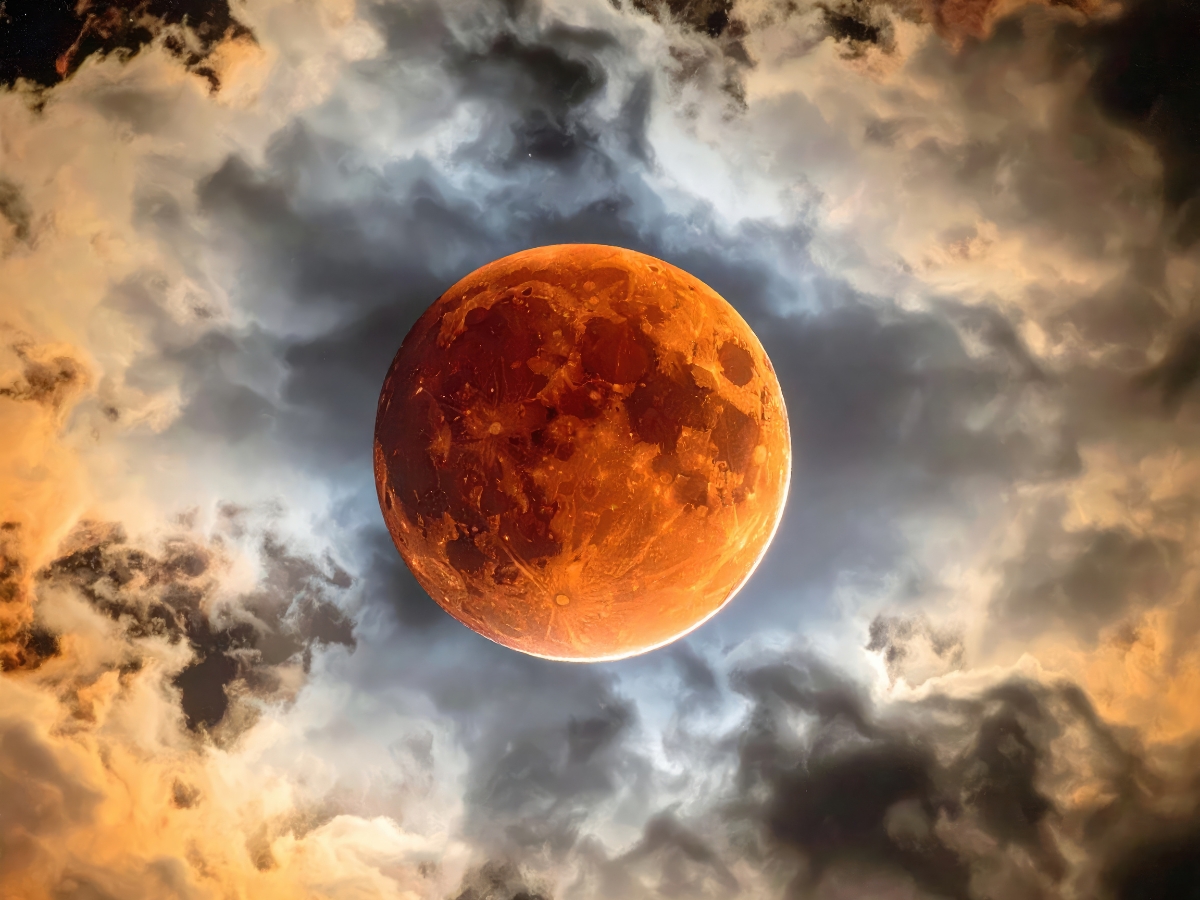 When is Moon visible - Photo Gallery