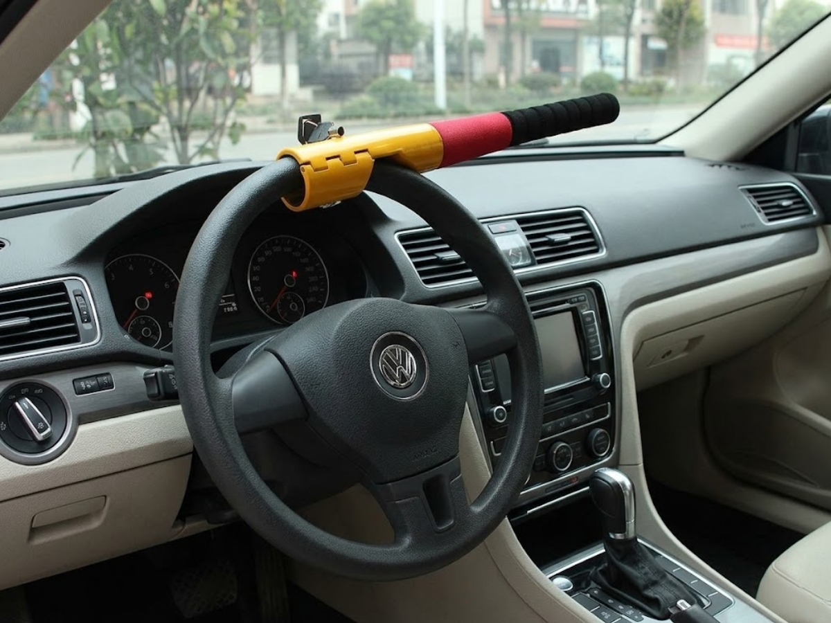 keeps car safe - Photo Gallery