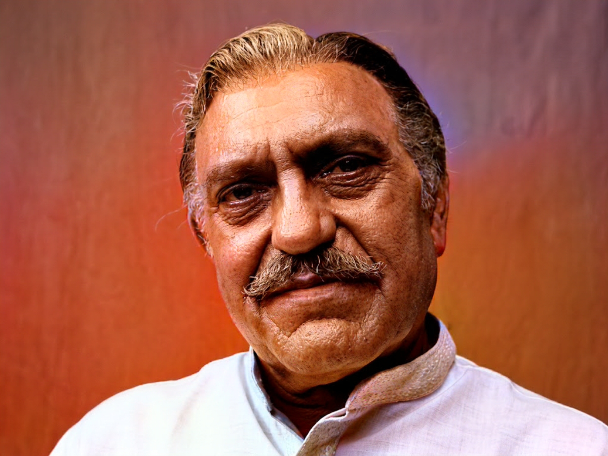 He charged a higher fee than the lead actor. - Photo Gallery