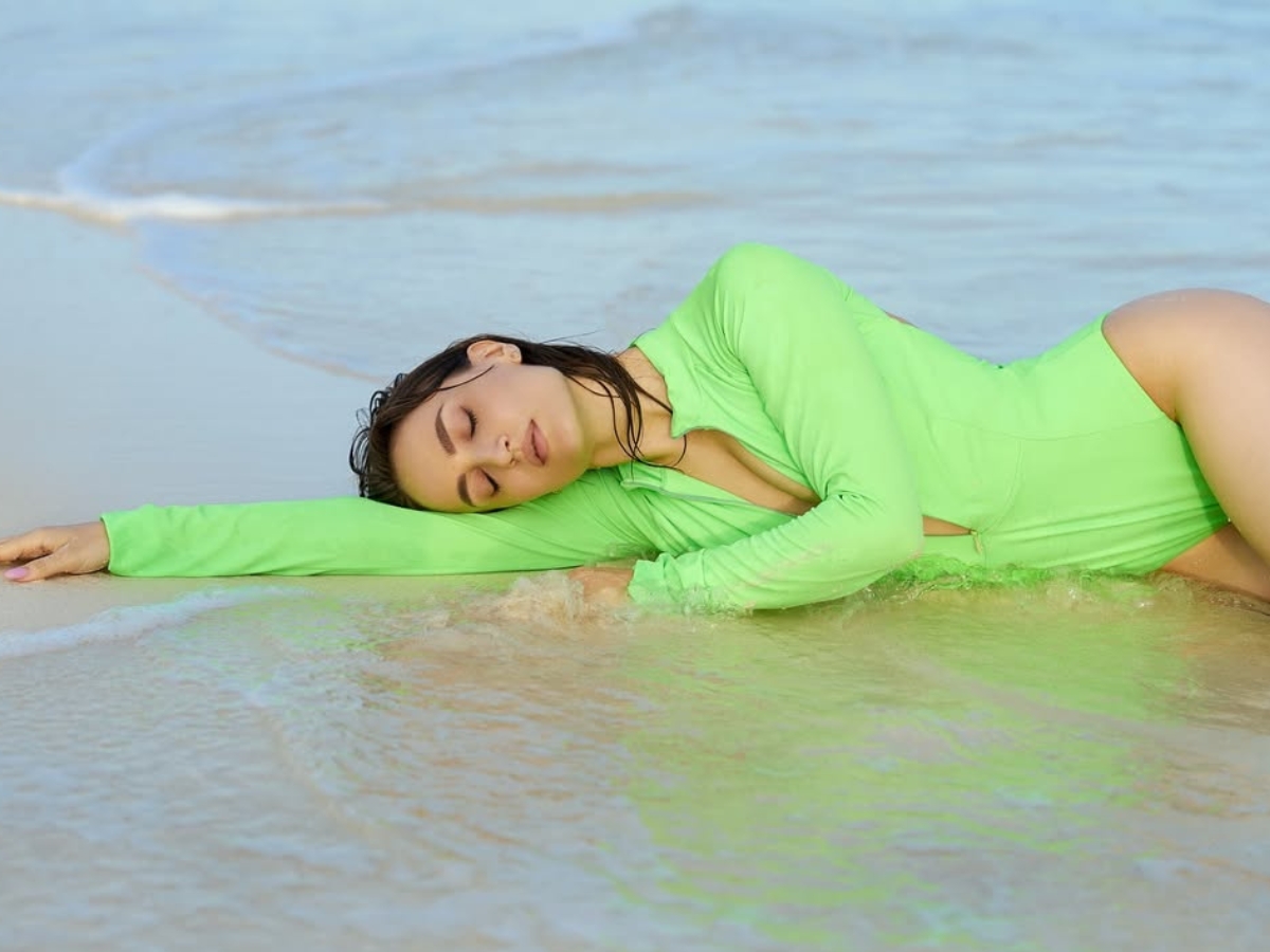 Who is Elli Avram? - Photo Gallery