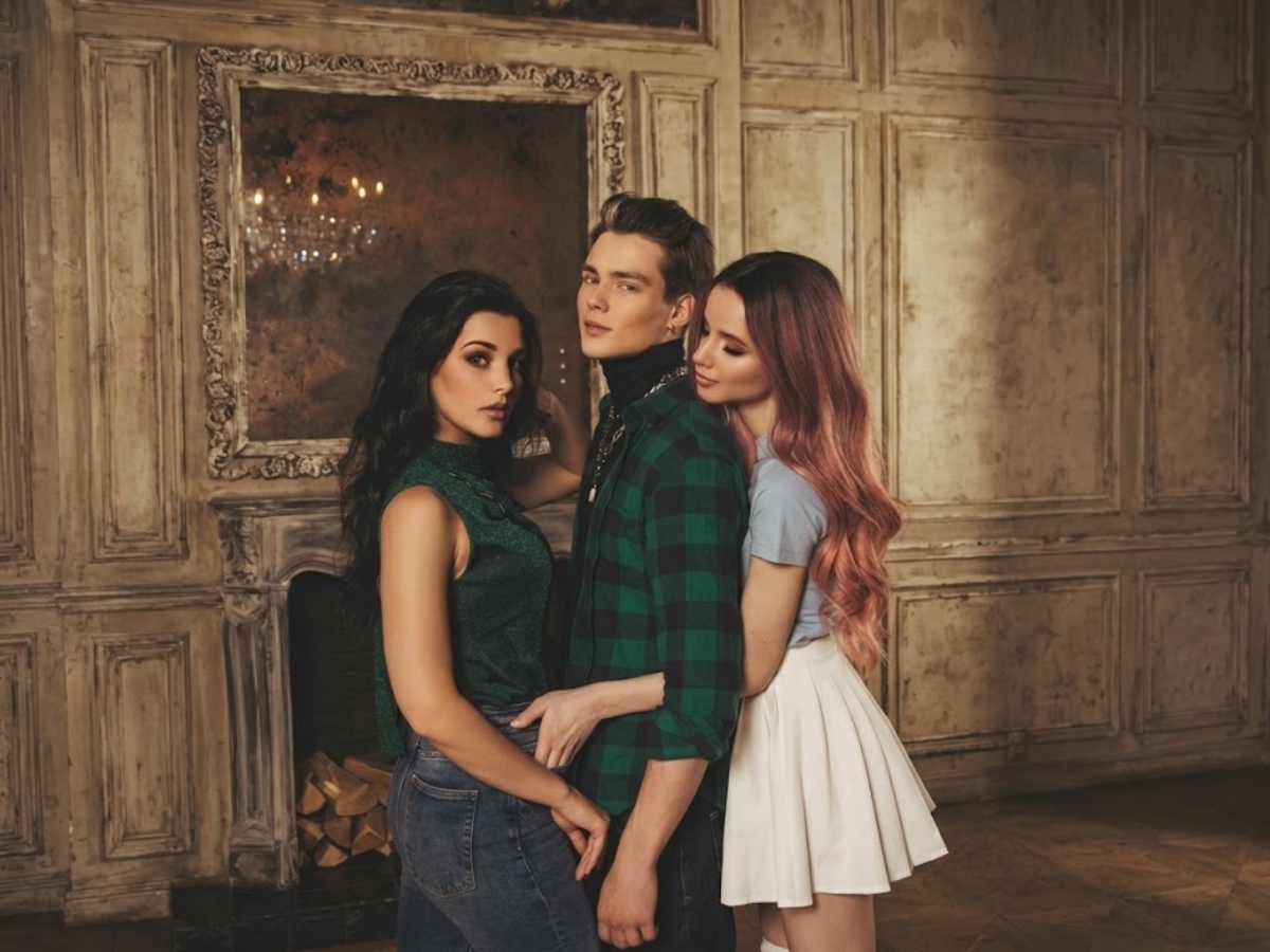 Unicorn Hunting - Photo Gallery