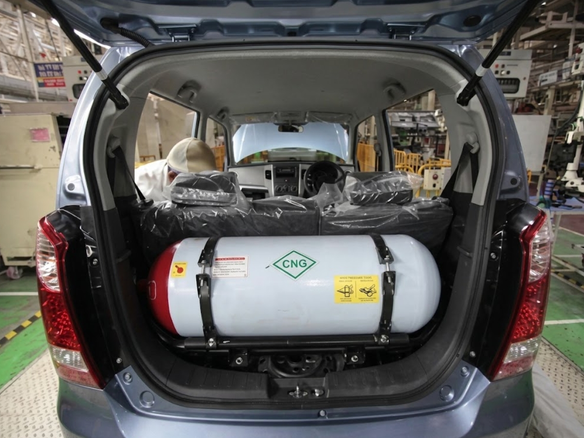 CNG vs Hybrid - Photo Gallery