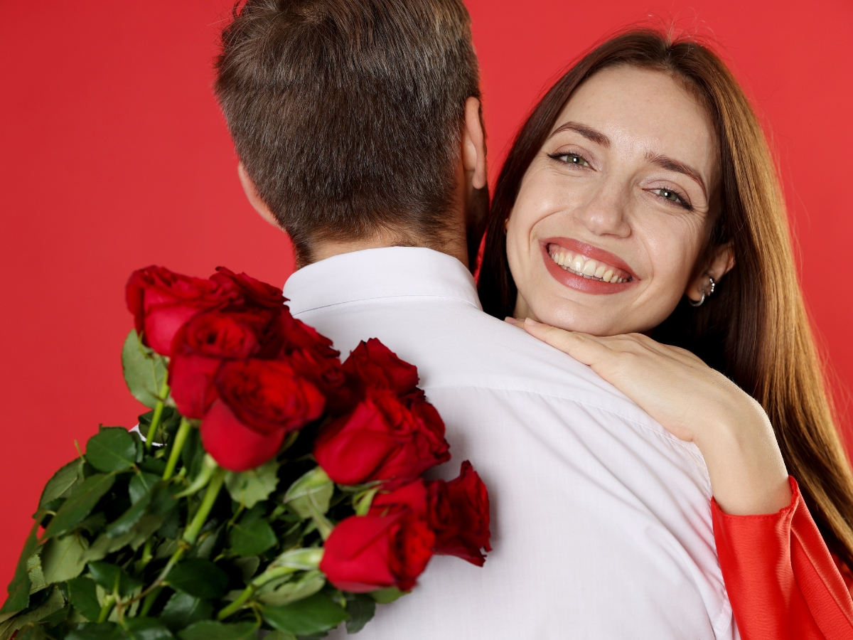 Men and women are approximately equal. - Photo Gallery