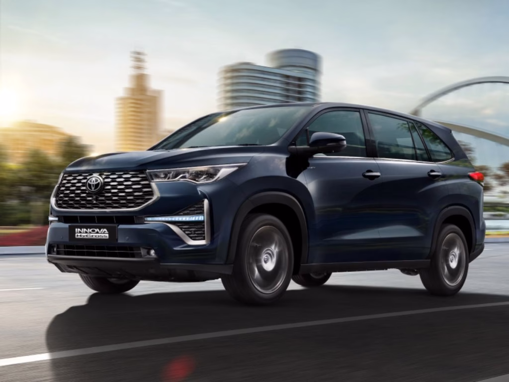 Runs 60% in Electric Mode - Photo Gallery