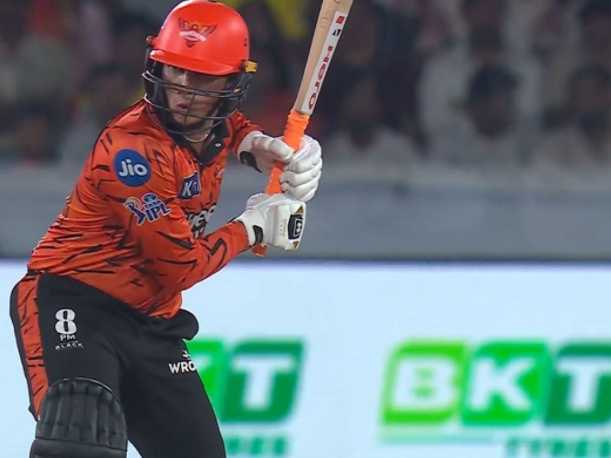 IPL 2026: 15 गेंदों में फिफ्टी… अभिषेक शर्मा ने SRH के लिए ठोकी सबसे तेज फिफ्टी, अपना ही रिकॉर्ड तोड़ा