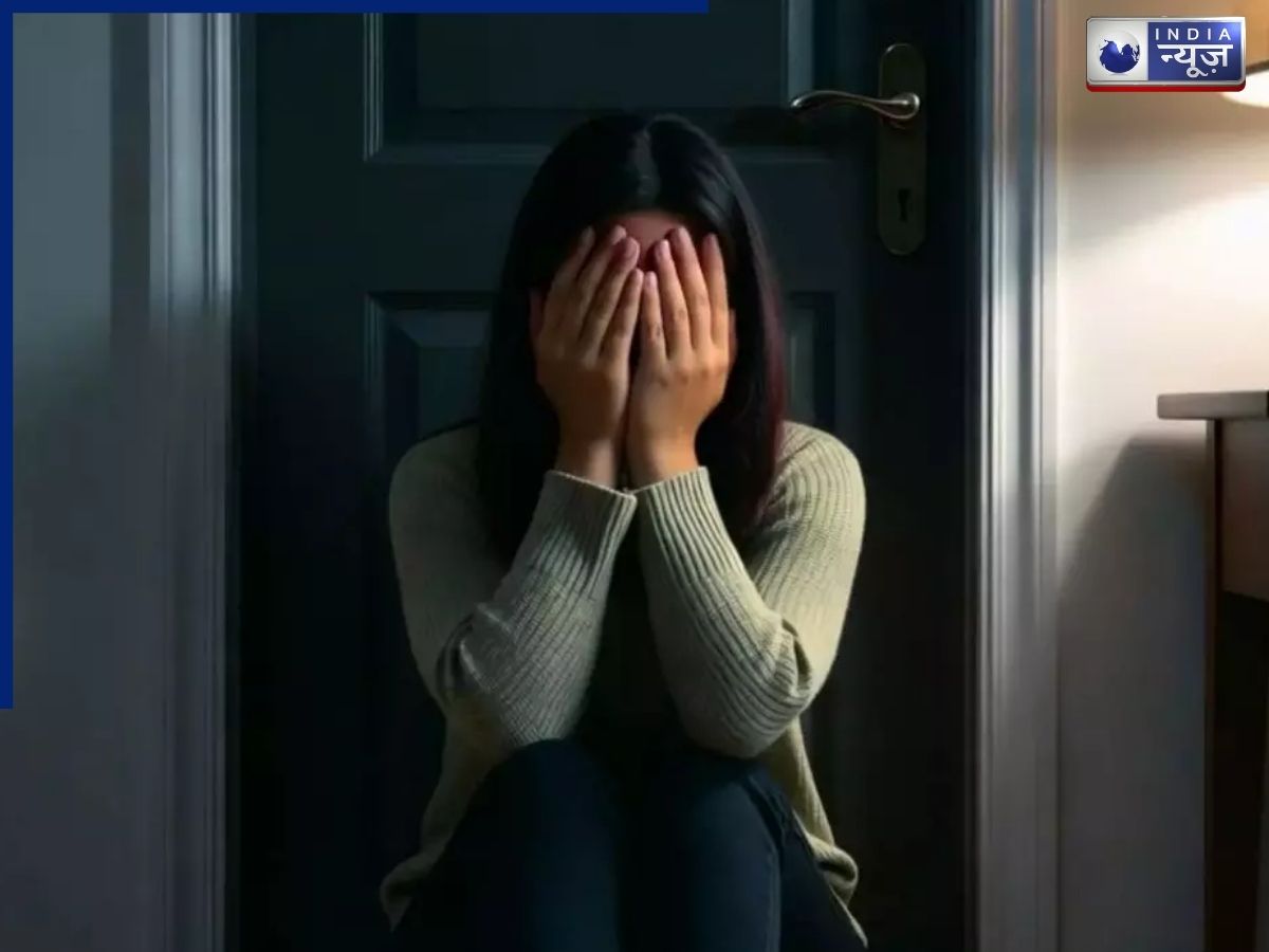 दिल्ली में एकतरफा प्यार की सनक, मेहंदी रस्म में कर दिया ‘कांड’ - Photo Gallery