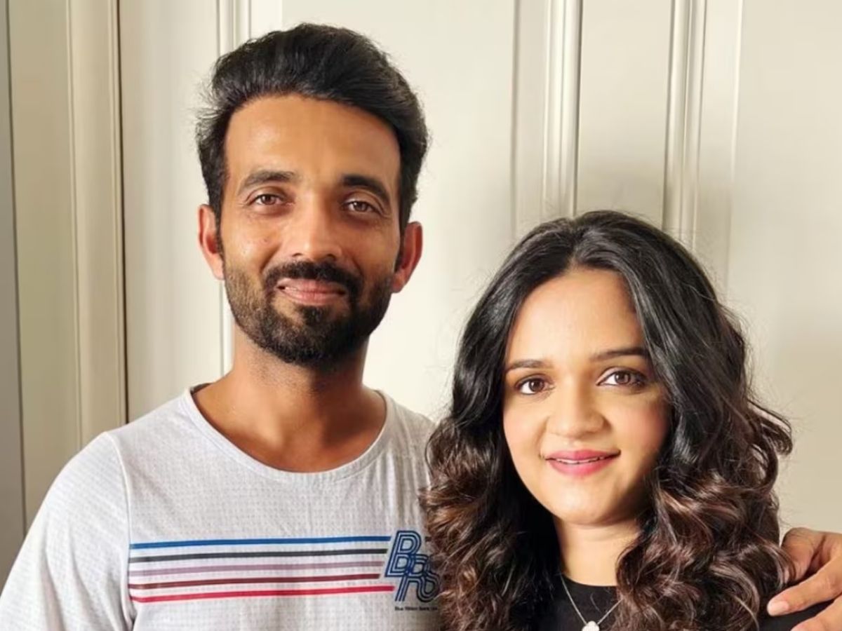 An 'Old School' Love Story in an Era of Pretense - Photo Gallery