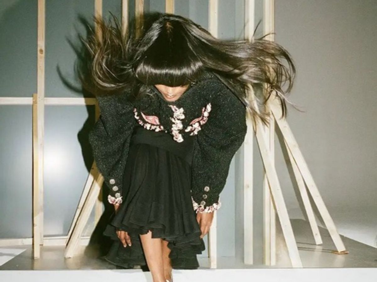 An Inspiration for Girls - Photo Gallery