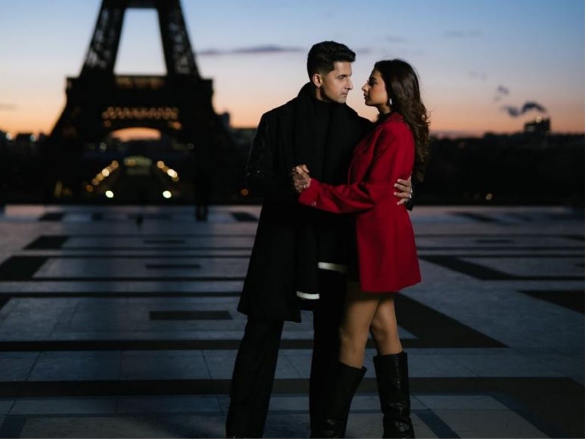 Asked the driver about the atmosphere on the set - Photo Gallery