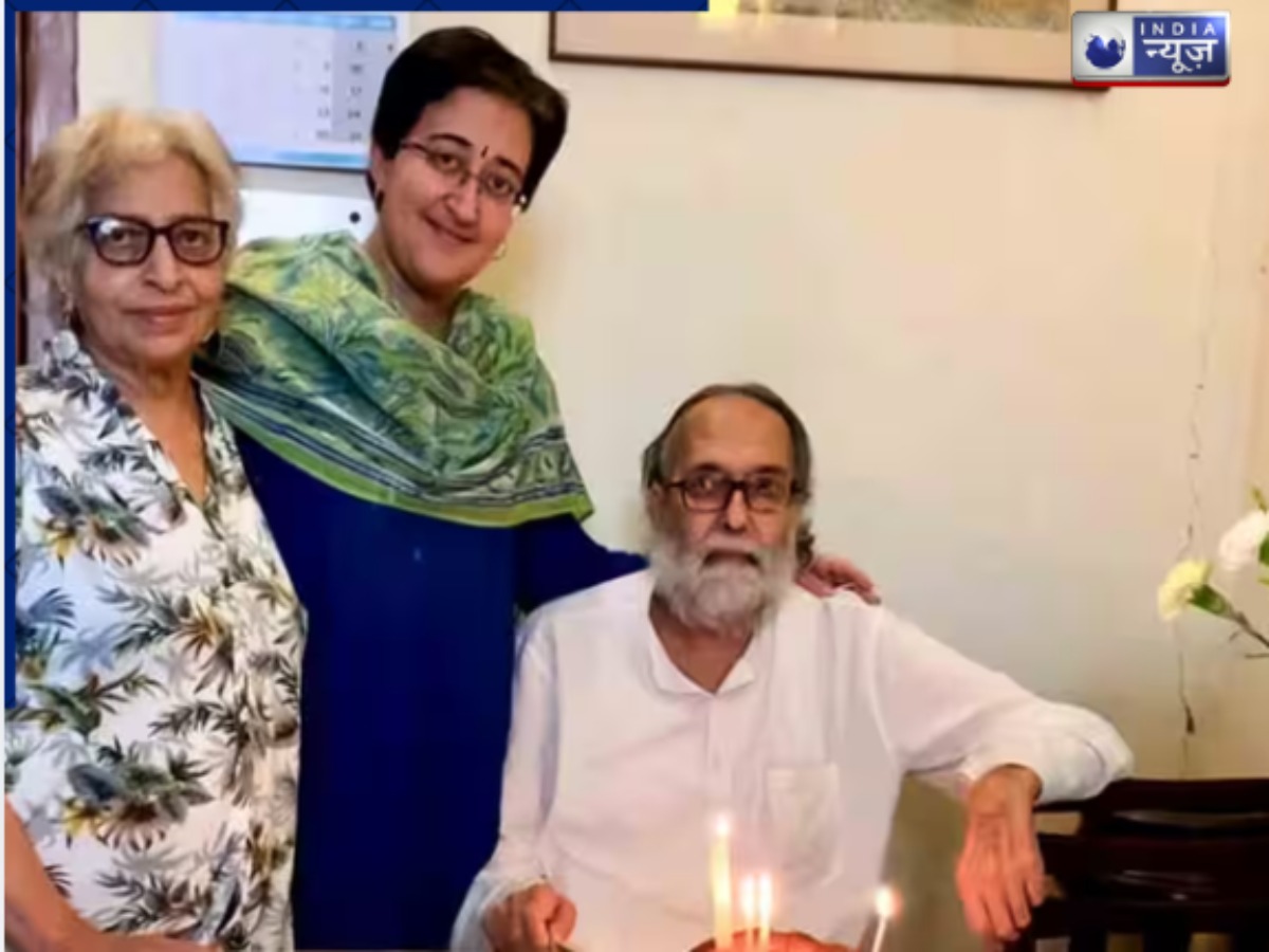 Atishi Father Death: नहीं रहे दिल्ली की पूर्व सीएम आतिशी के पिता, किस कारण से हुई मौत? नेताओं ने दी श्रद्धांजलि