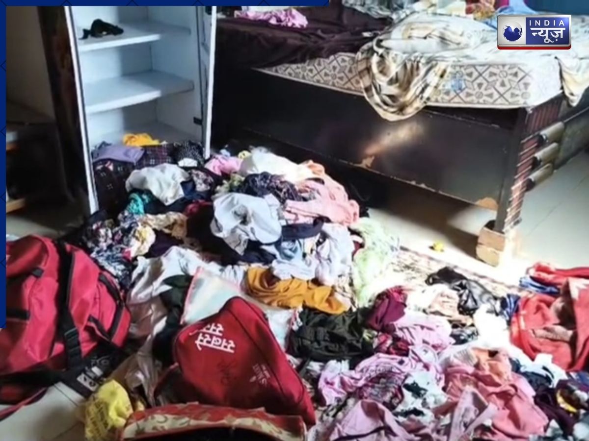 वैशाली में भीषण डकैती, रात के अंधेरे में की बमबाजी; फिर आभूषण दुकानदार के घर में बोला धावा