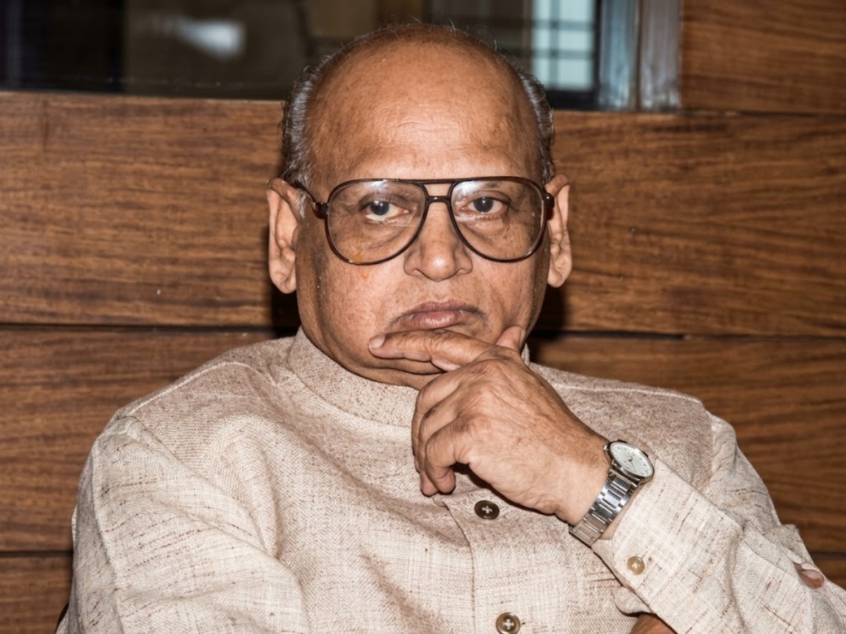 Chimanbhai Patel became CM Again - Photo Gallery