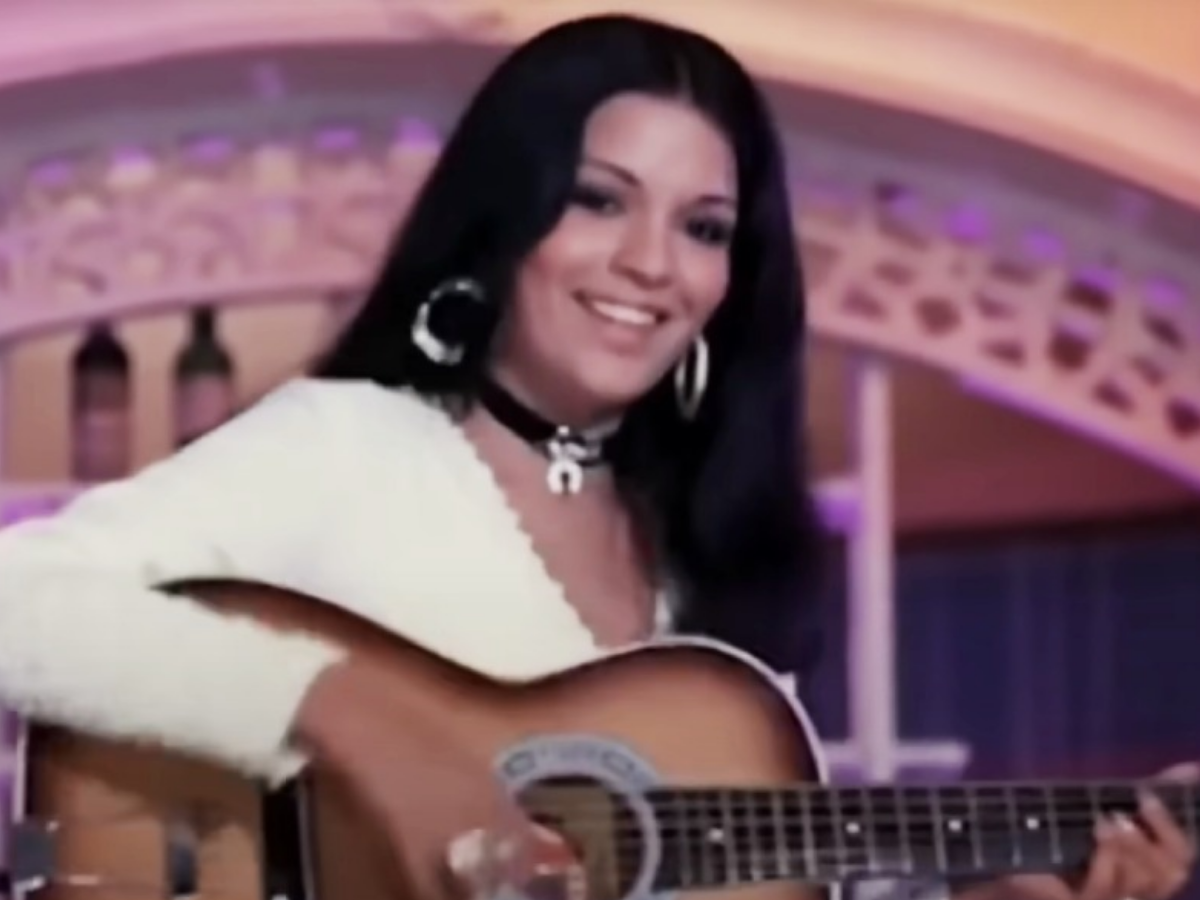 chura liya hai tumne jo dil ko - Photo Gallery