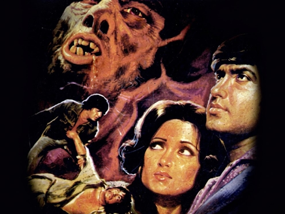 dance of terror was witnessed in Darwaza - Photo Gallery