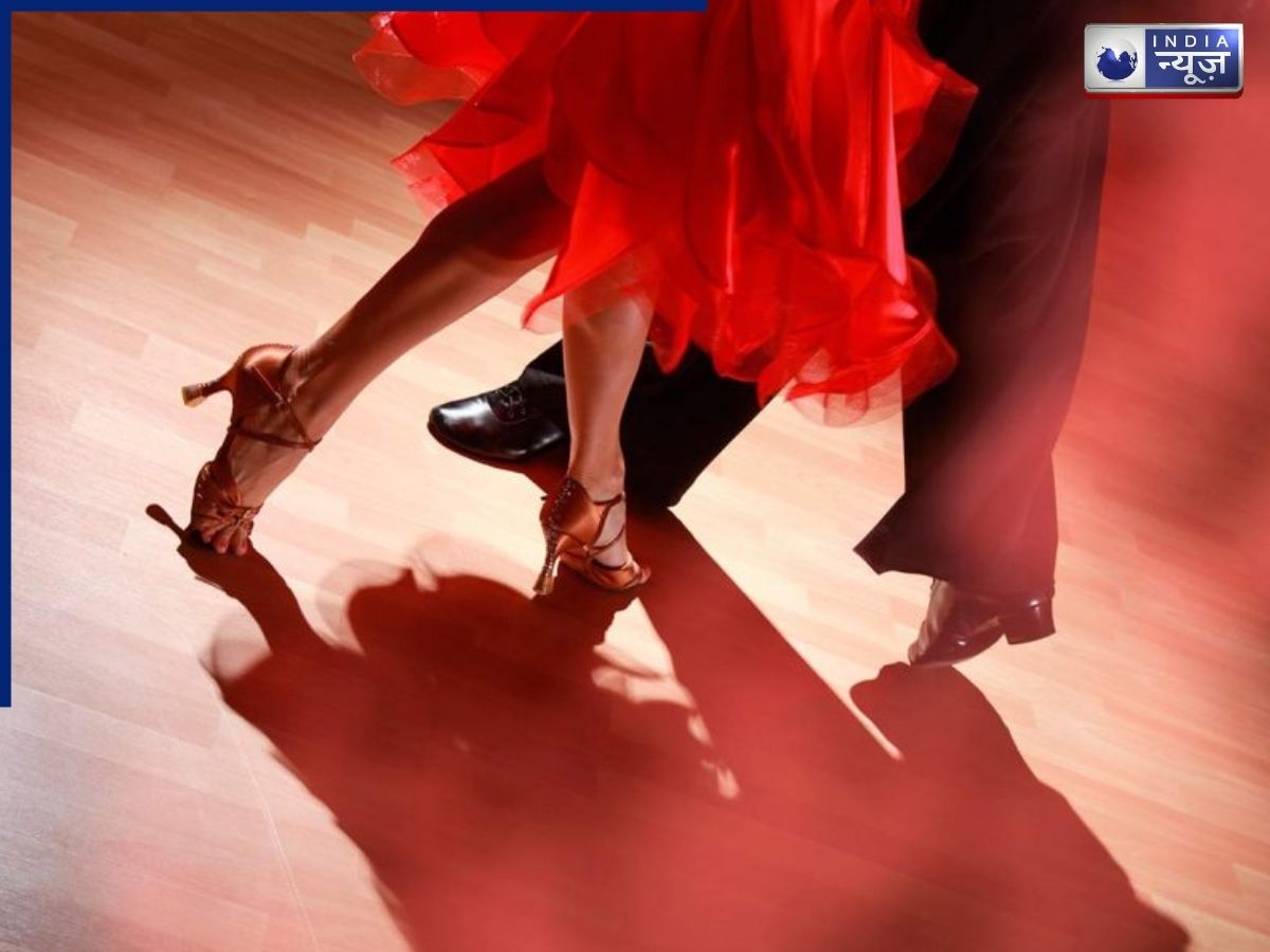 दिल्ली के इस इलाके में देर रात तक आती थीं ‘आवाजें’,  रेड के लिए पहुंची पुलिस नजारा देख हुई दंग, कई युवतियां…