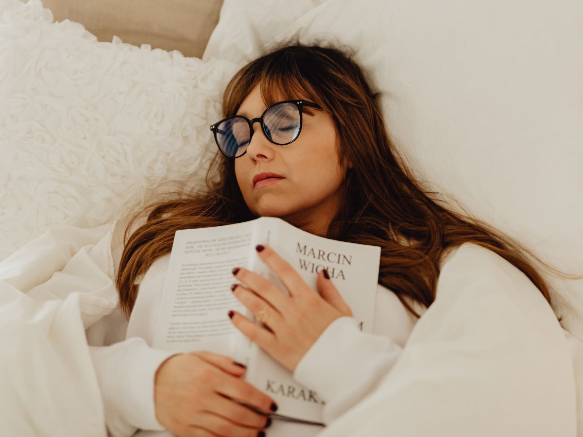 Do girls think about these things before sleeping - Photo Gallery