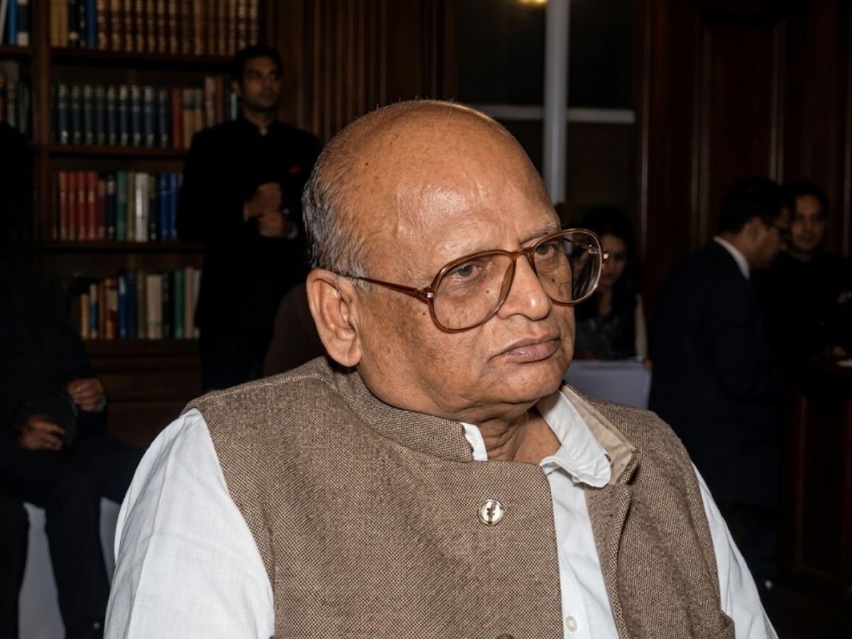 Protests erupt over rising hostel food prices - Photo Gallery