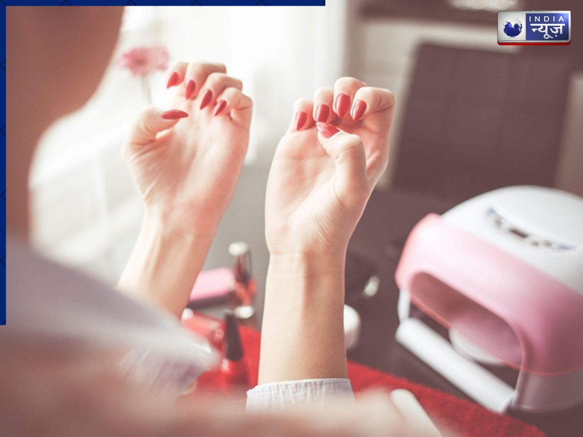 Nail Paint Cancer Risk: क्या सच में ‘जेल नेल पेंट’ लगाने से ‘कैंसर’ का खतरा बढ़ जाता है? एक्सपर्ट से जानिए!