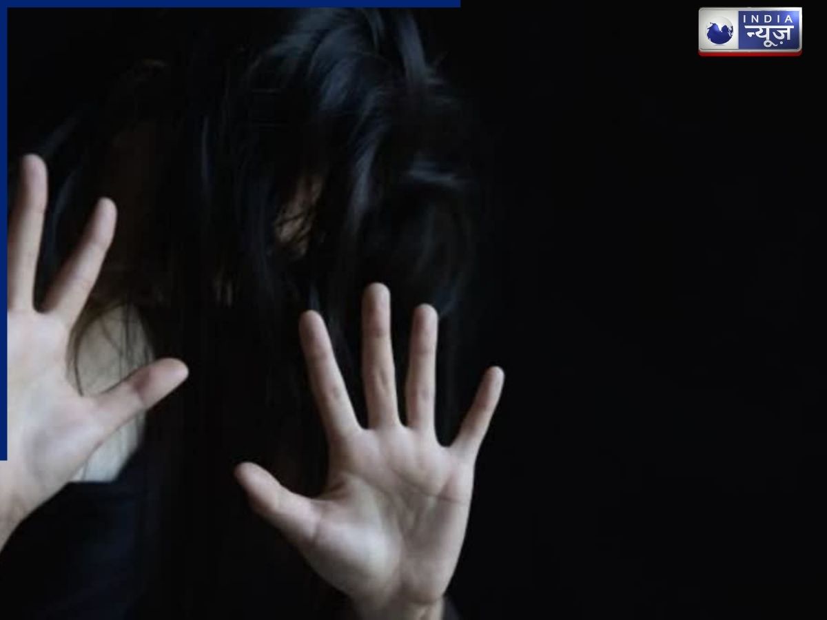 Delhi: ‘तू जिससे शादी कर रही है, वो सिर्फ मेरा है, जा…’, लड़की ने टॉयलेट में रखा तेजाब बोतल में भरा, दुल्हन के घर पहुंच किया कांड