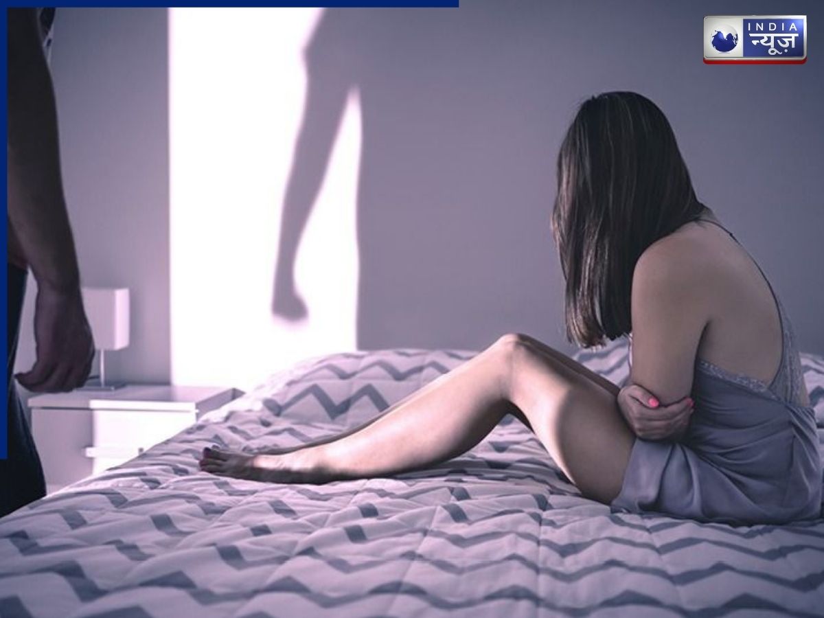 ‘ब्वॉयफ्रेंड’ ने पत्नी के सामने बनाए 9वीं की छात्रा से संबंध, फिर किया अशोक खरात से भी बुरा काम