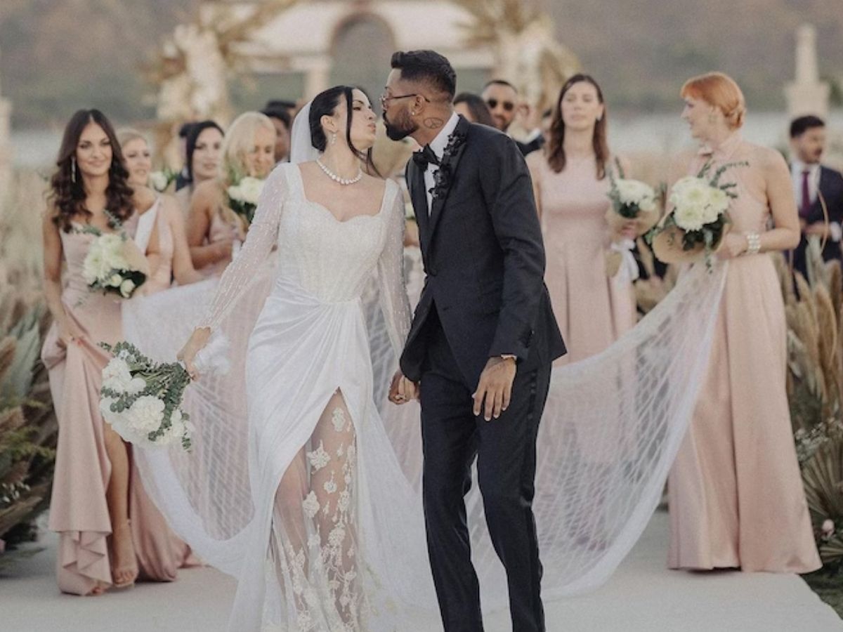 Hardik Pandya and Natasha Stankovic - Photo Gallery