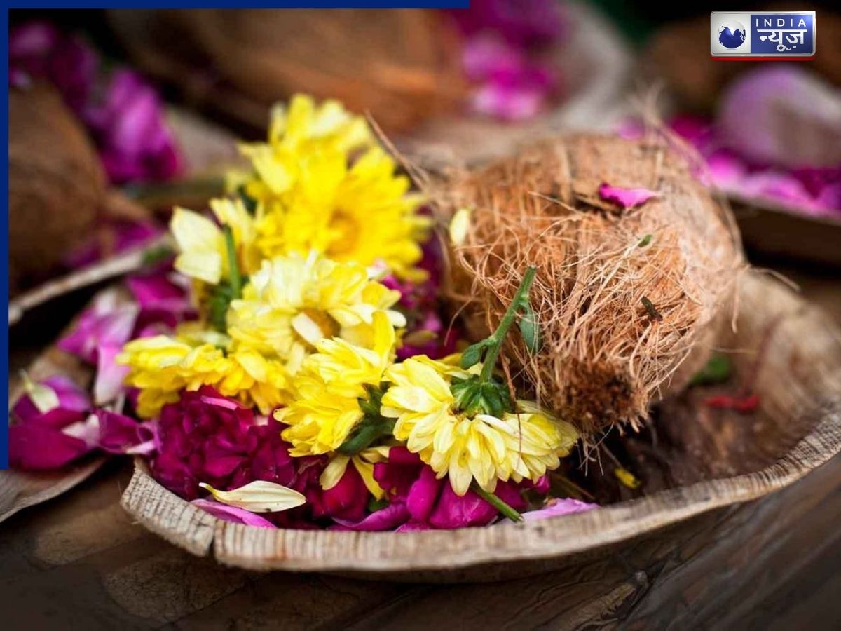 हर पूजा में क्यों चढ़ाए जाते हैं केला और नारियल? जानिए इसके पीछे की चौंकाने वाली मान्यता