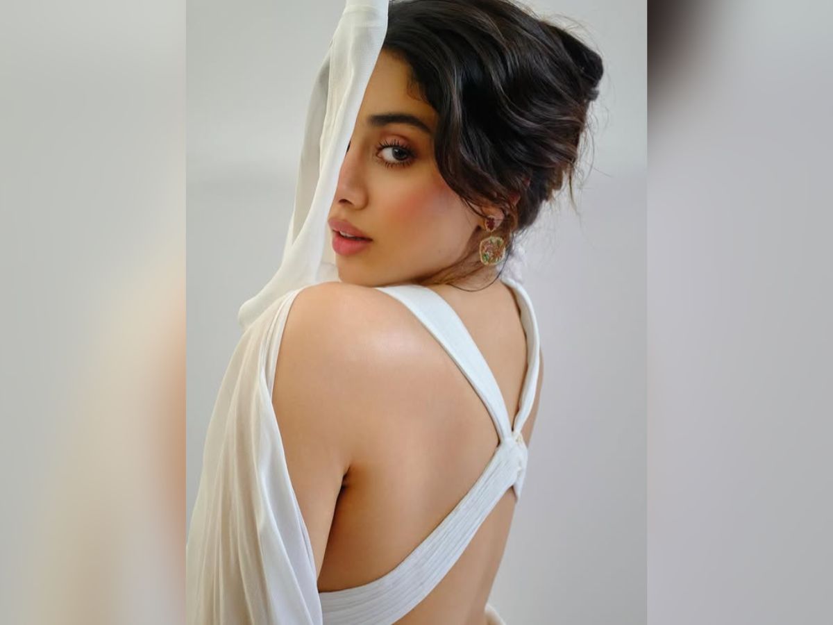 Janhvi Kapoor Strong hold on career - Photo Gallery