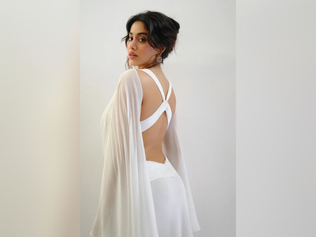 janhvi kapoor styling - Photo Gallery