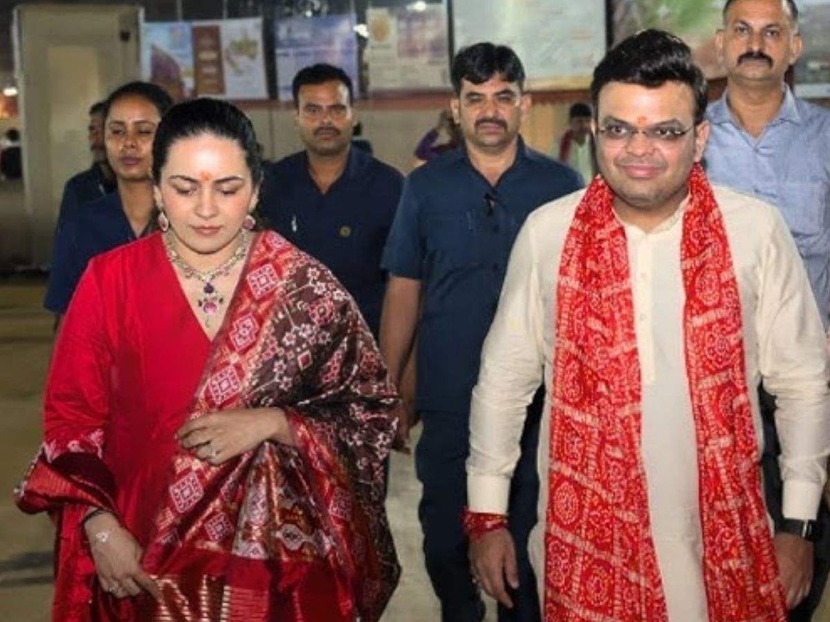 jay shah love story - Photo Gallery