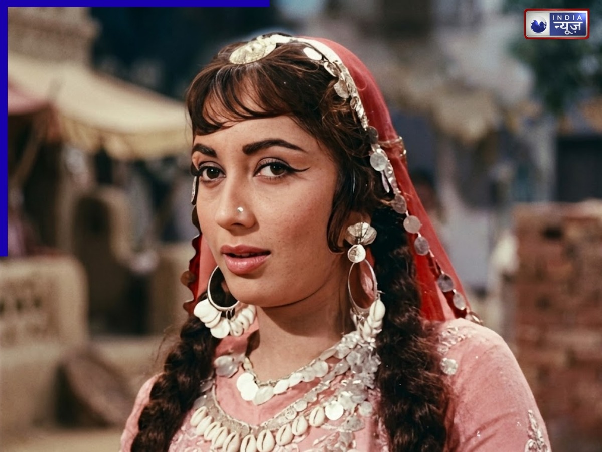 आखिर ‘झुमका गिरा रे’ गाने से क्या है बिग बी का रिश्ता? बरेली में किसका गिरा था Jhumka, जिससे निकला ये गीत